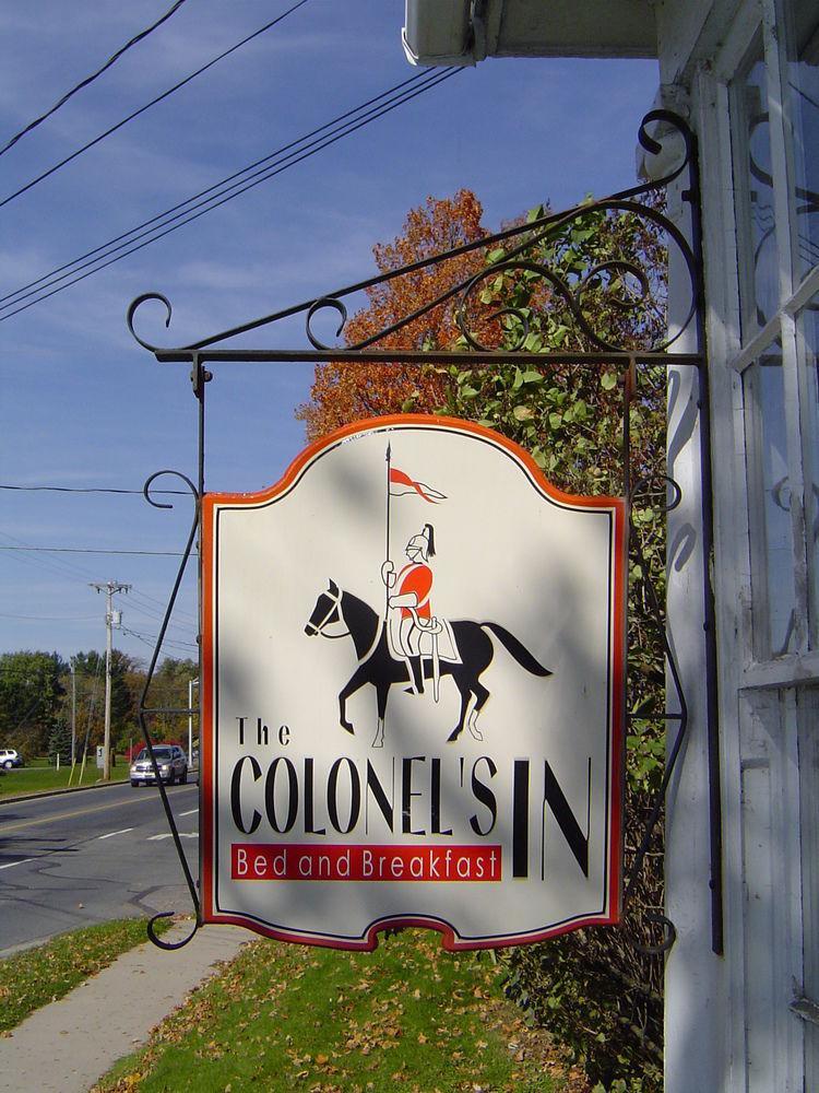 The Colonel'S In Bed And Breakfast Frédéricton Extérieur photo