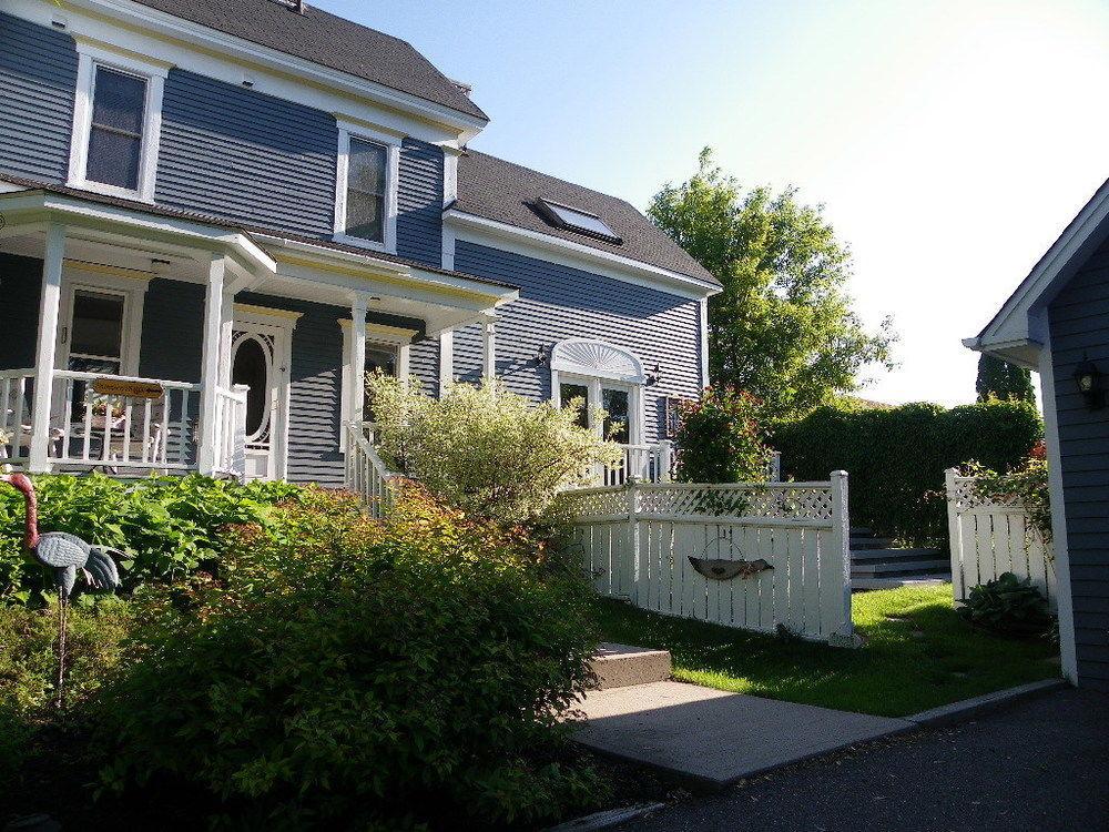 The Colonel'S In Bed And Breakfast Frédéricton Extérieur photo